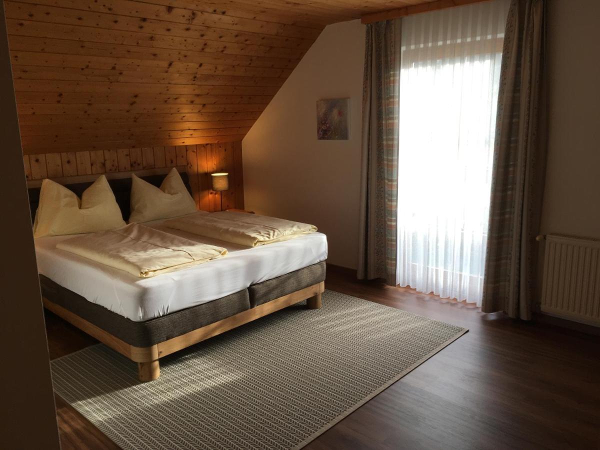 Gerstbreinhof Bed & Breakfast Bad Sankt Leonhard im Lavanttal Exterior photo